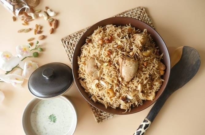 Bucket Nuthaki Chicken Pulav.